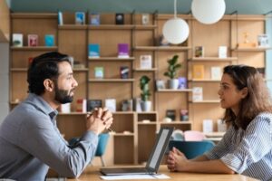 6-Examples-Of-Employee-Listening-You-Can-Include-In-Your-Strategy.jpg