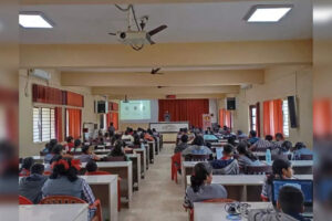 karnatakas-kendriya-vidyalayas-face-26-teacher-shortage-amid-rising-concerns.jpg