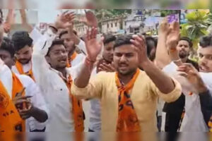 abvp-stages-protest-against-udaipur-vcs-aurangzeb-remarks.jpg
