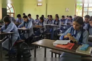 after-17-days-of-weather-disruptions-schools-in-jammu-reopen.jpg