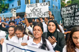 crucial-meeting-at-south-calcutta-law-college-to-decide-on-vice-principals-resignation.jpg