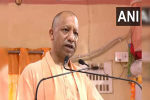 uttar-pradesh-cm-honours-81-teachers-with-state-teacher-award-on-teachers-day.jpg