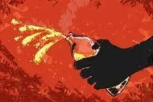 stalker-throws-acid-on-20-year-old-woman-in-delhis-ashok-vihar.jpg stalker-throws-acid-on-20-year-old-woman-in-delhis-ashok-vihar.jpg