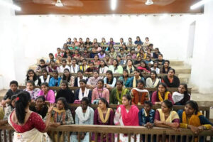 tamil-nadu-labs-in-govt-colleges-to-be-brought-up-to-date.jpg tamil-nadu-labs-in-govt-colleges-to-be-brought-up-to-date.jpg