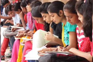 hundreds-of-students-march-to-nagpur-university-demanding-reforms-in-academics-admissions-and-exams.jpg hundreds-of-students-march-to-nagpur-university-demanding-reforms-in-academics-admissions-and-exams.jpg