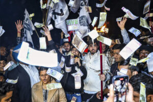 wardha-hindi-university-revokes-students-suspension.jpg wardha-hindi-university-revokes-students-suspension.jpg