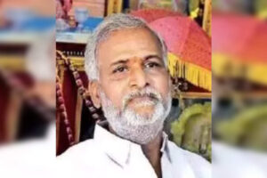 tamil-nadu-minister-distributes-laptops-to-enhance-digital-learning-for-284-college-students.jpg tamil-nadu-minister-distributes-laptops-to-enhance-digital-learning-for-284-college-students.jpg