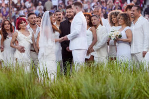 09xp-superbowl-wedding-jczw-facebookJumbo.jpg