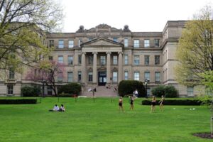 University_of_Iowa_GettyImages-2191318959_edit.jpg