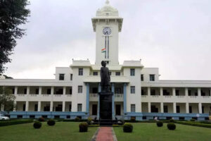 hc-allows-current-kerala-university-students-union-to-continue-till-expiry-of-term.jpg