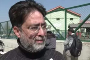 around-1100-kashmiri-students-stranded-in-iran-families-urge-govt-intervention.jpg