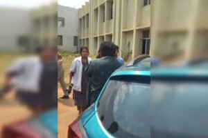 bengaluru-professor-assaulted-after-classroom-proposal-to-student.jpg