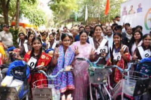 delhi-cm-distributes-bicycles-to-1000-schoolgirls-under-vidya-vahini-initiative.jpg